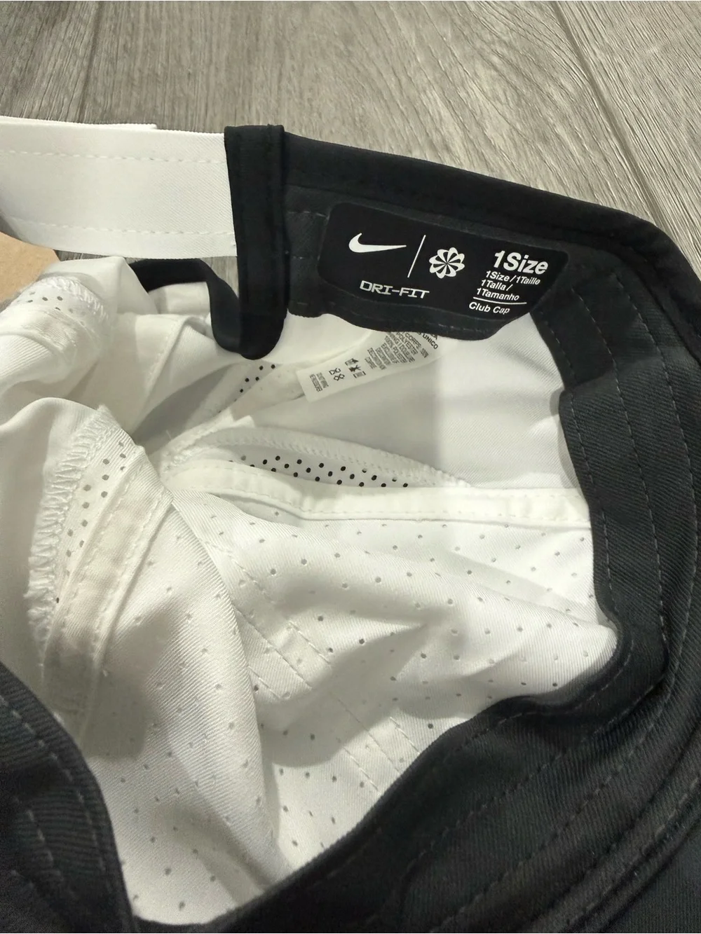 Nike White and Black Dri-FIT Club Cap